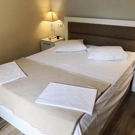 Aleon Hotel Tbilisi Buitenkant foto
