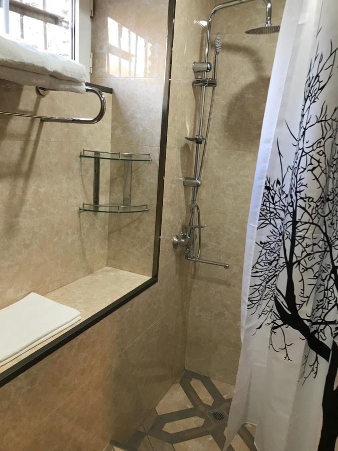 Aleon Hotel Tbilisi Buitenkant foto